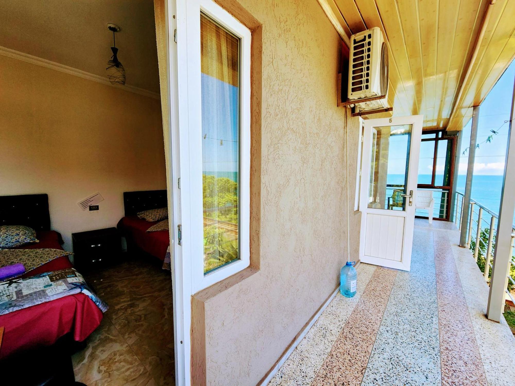 Guest House Nona Chakvi Extérieur photo